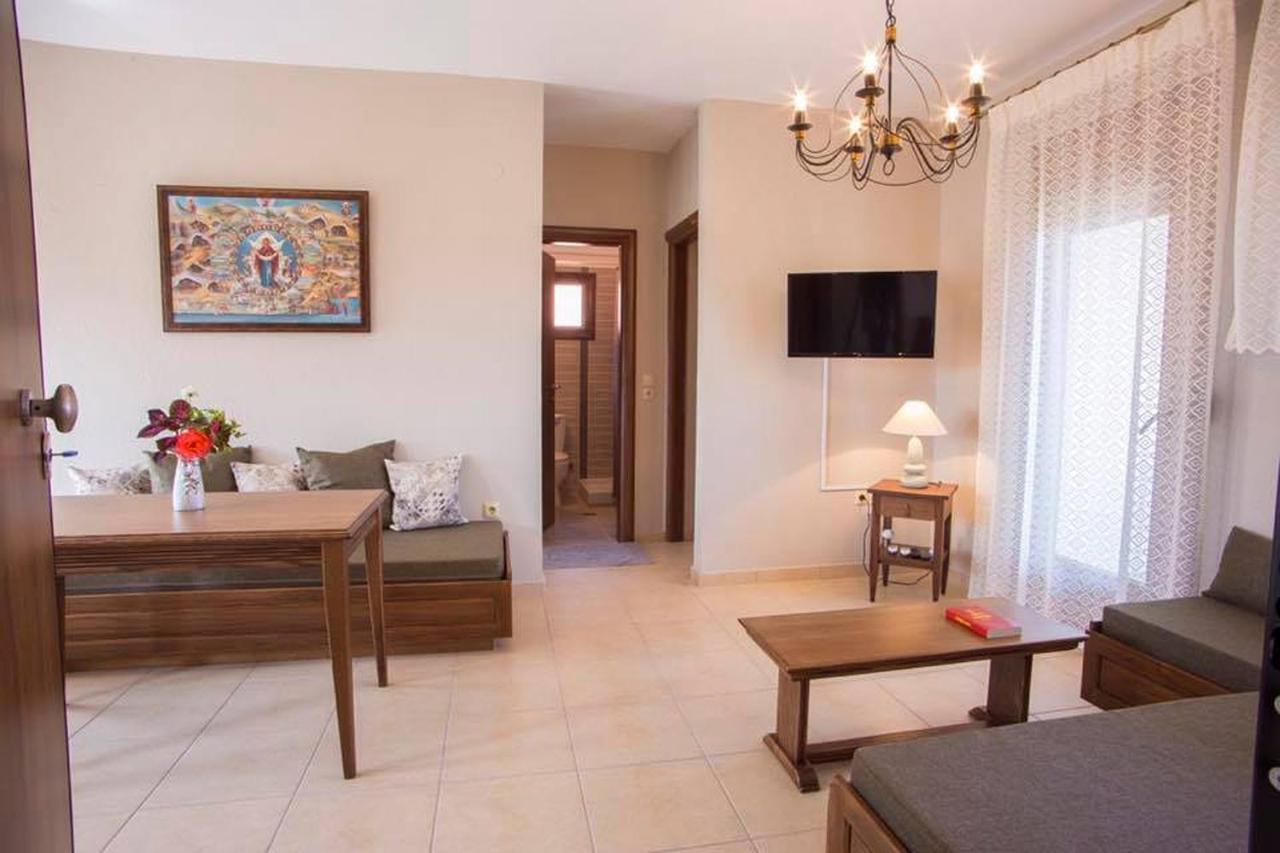 Nea Roda Apartments Apartment *
