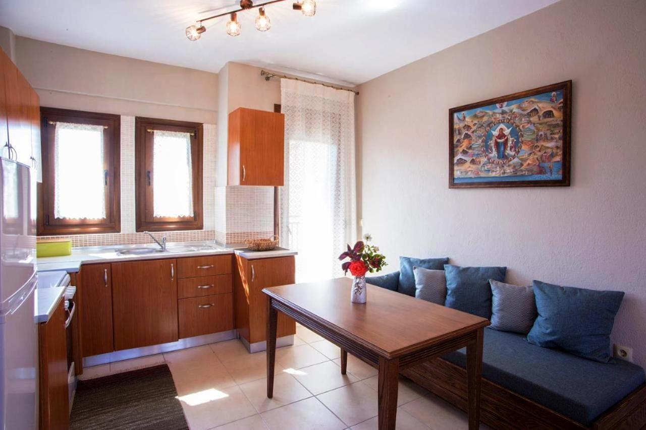 Nea Roda Apartments Apartment *